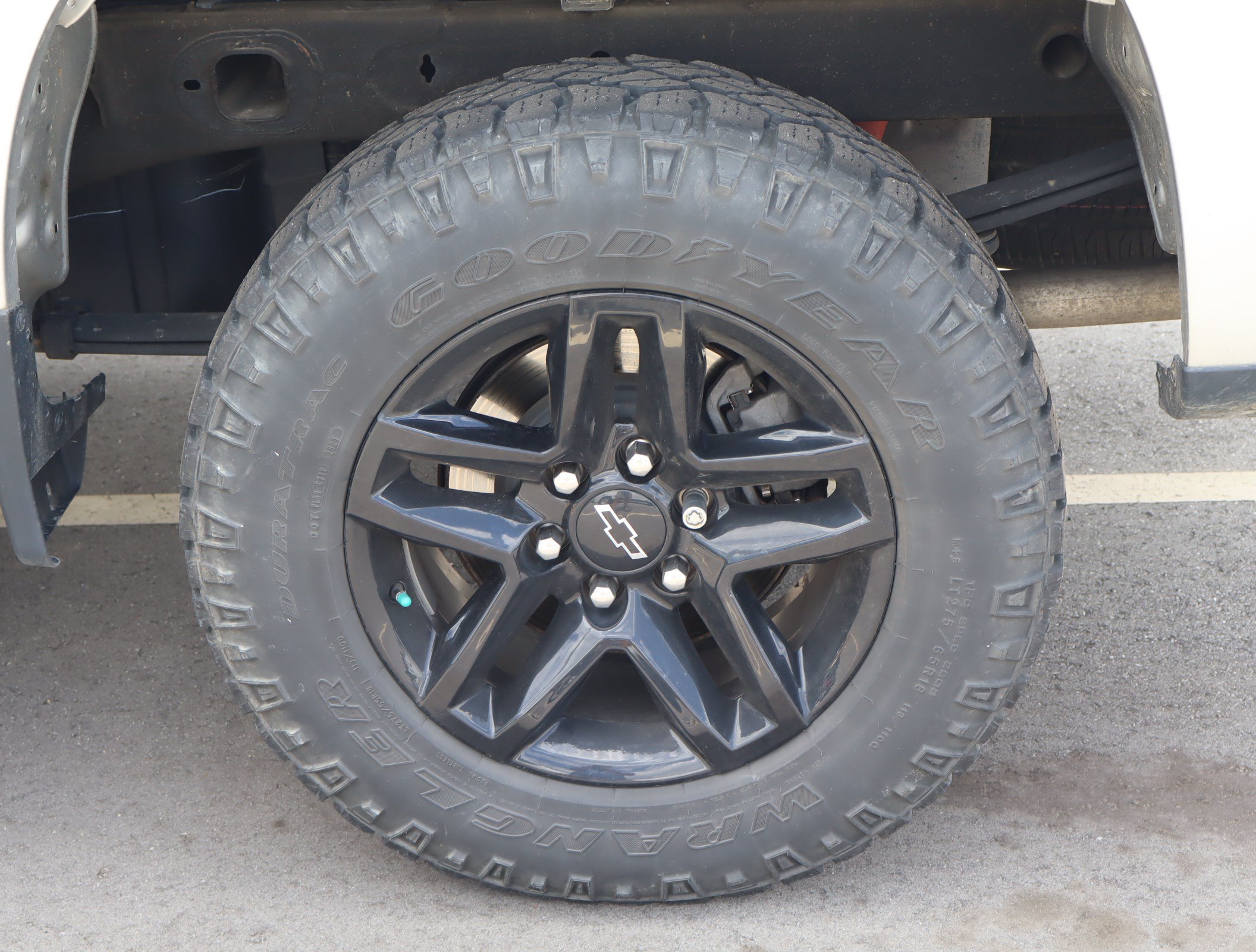 Used 2020 Chevrolet Silverado 1500 LT Trail Boss AWD/4WD image 32