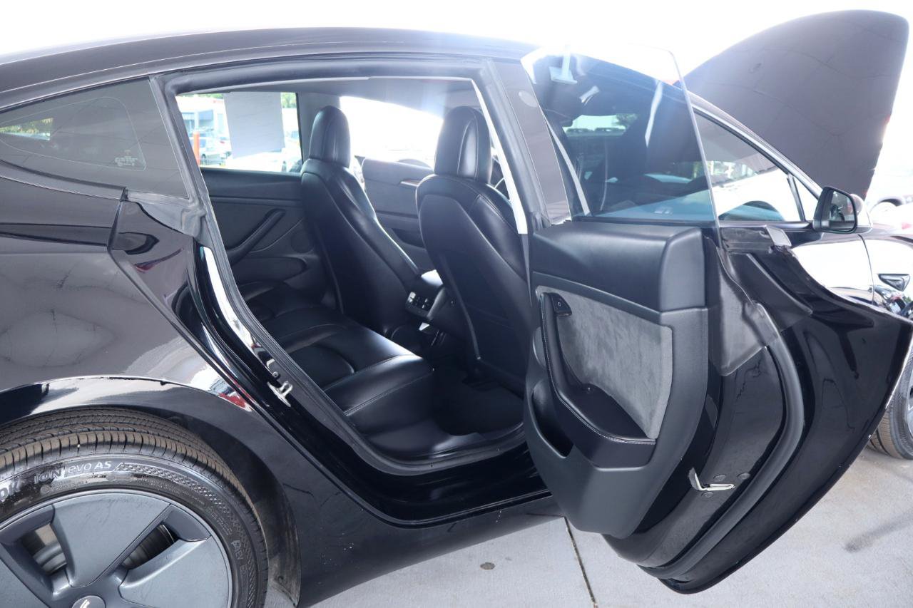Used 2022 Tesla Model 3 Long Range AWD/4WD image 33