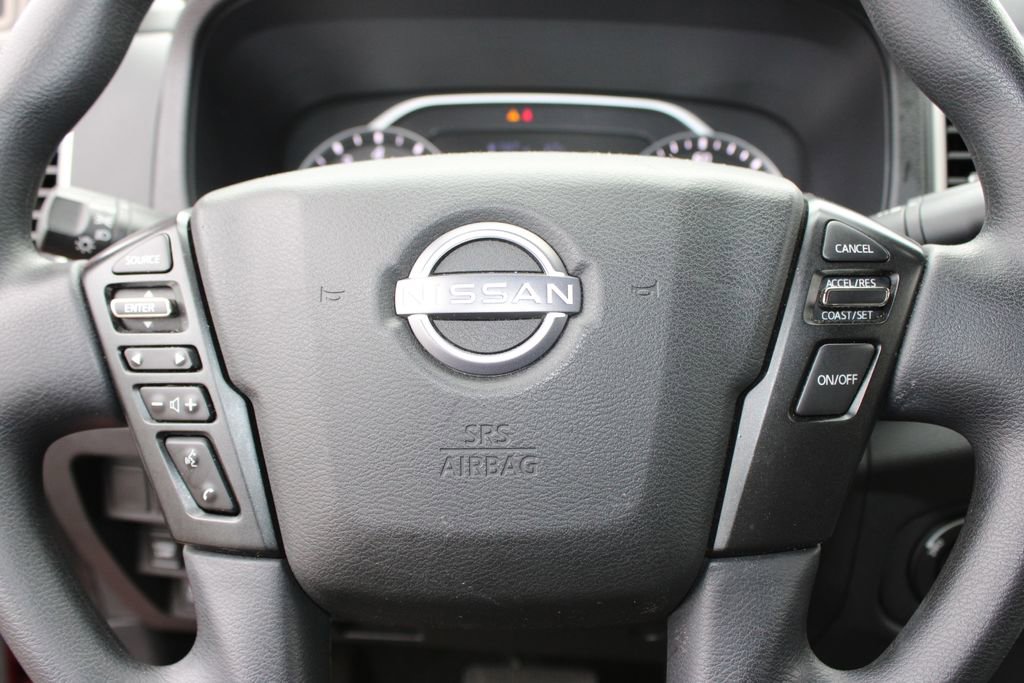 Used 2024 Nissan Frontier SV image 17
