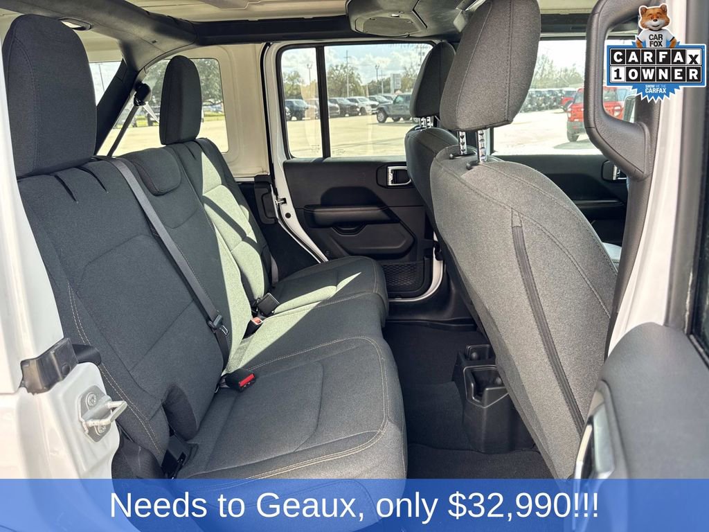 Used 2024 Jeep Wrangler Unlimited Sahara AWD/4WD image 22