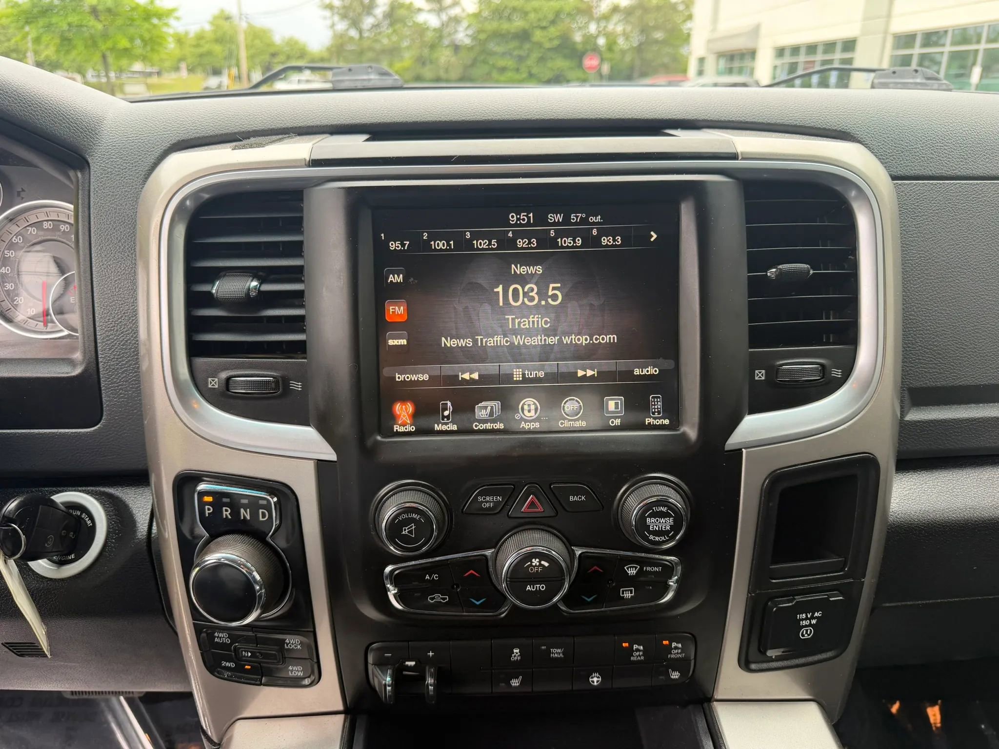 Used 2017 RAM 1500 Big Horn AWD/4WD image 28