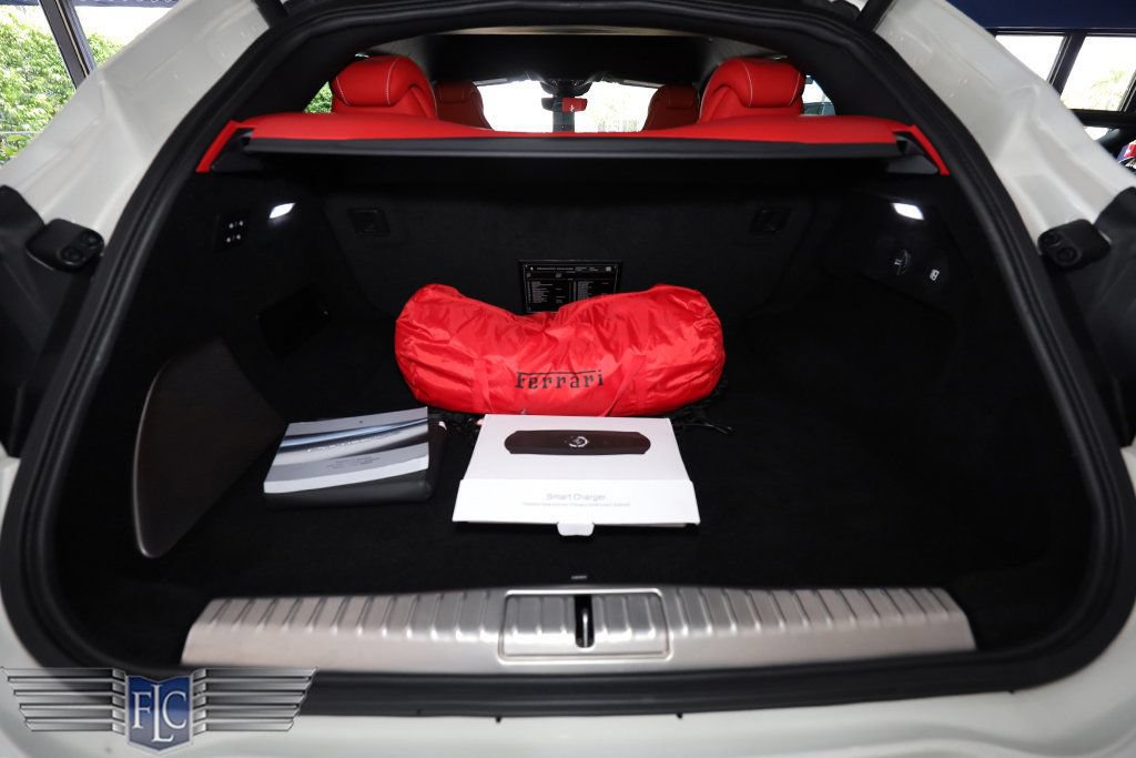Used 2023 Ferrari Purosangue AWD/4WD image 22