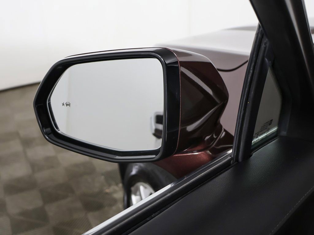 Used 2023 Cadillac XT4 Luxury image 29