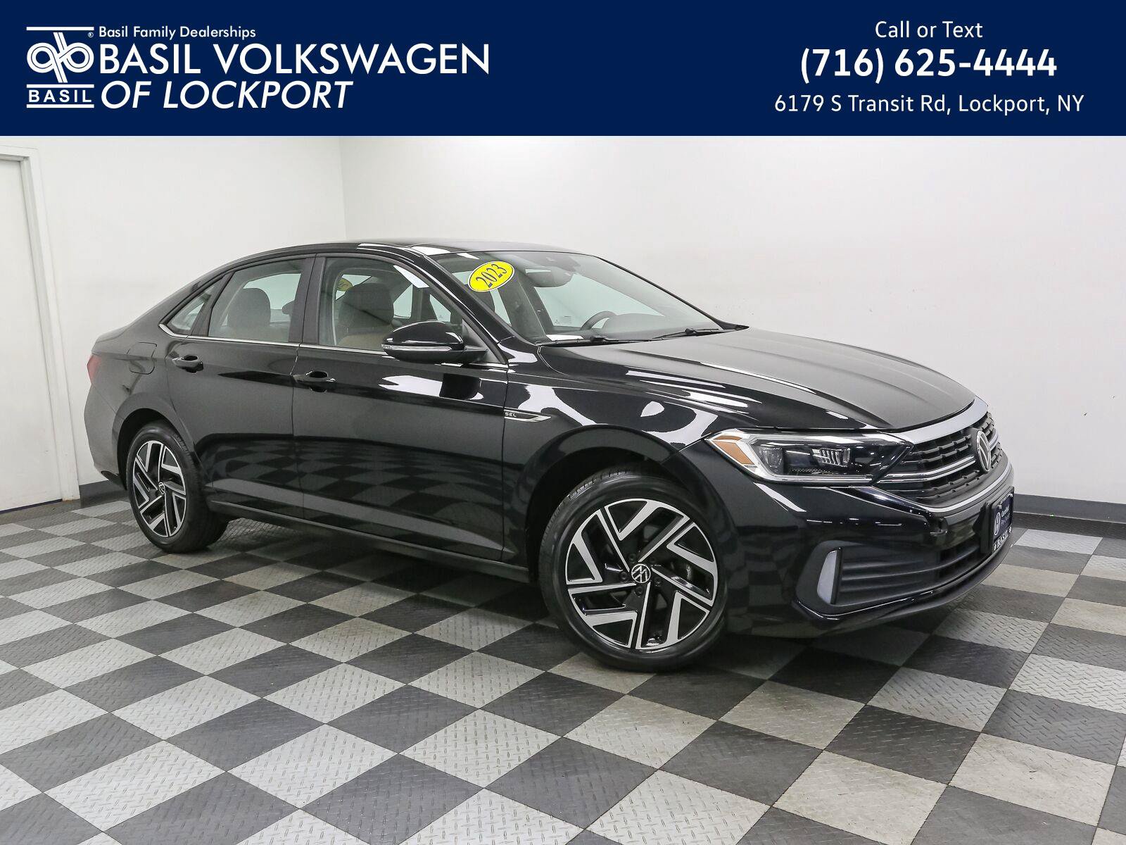 Certified 2023 Volkswagen Jetta SEL FWD image 1
