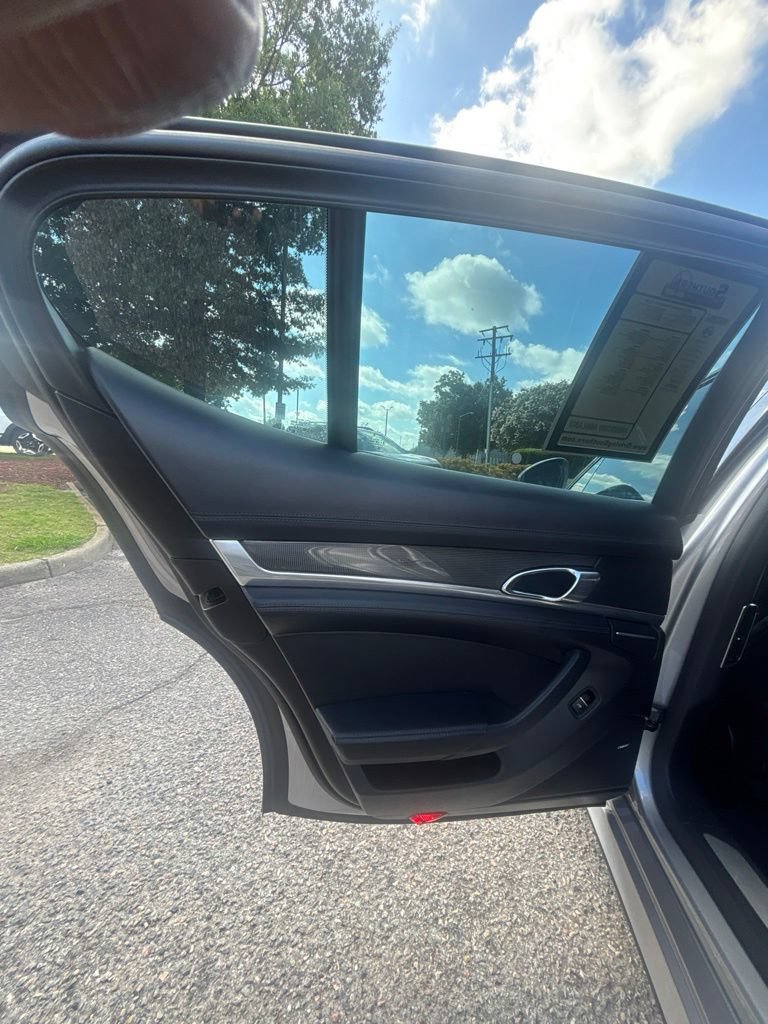 Used 2015 Porsche Panamera AWD/4WD image 53