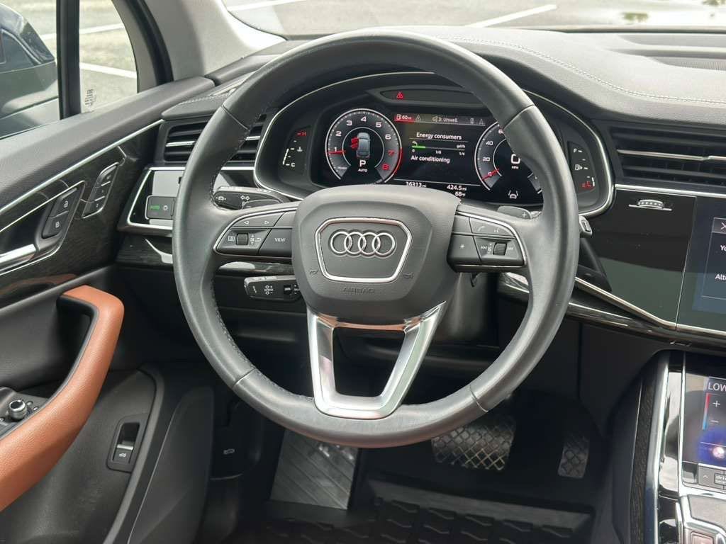 Used 2023 Audi Q7 2.0T Premium w/ Convenience Package AWD/4WD image 12