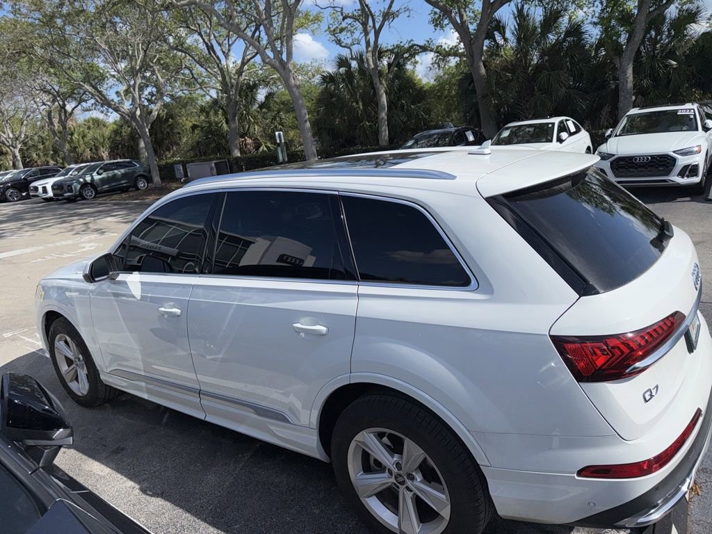 Used 2023 Audi Q7 2.0T Premium Plus w/ Premium Plus Package image 14