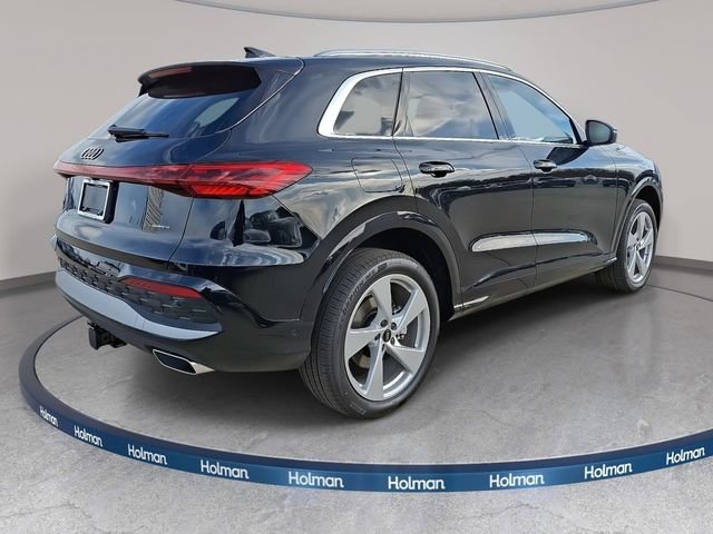 Used 2025 Audi Q5 Premium w/ Premium Plus AWD/4WD image 3