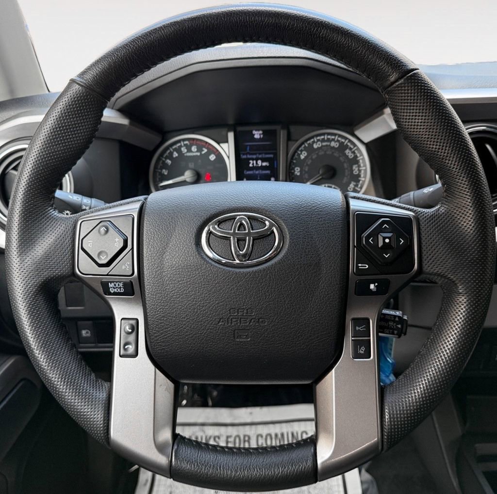 Used 2022 Toyota Tacoma SR5 image 18