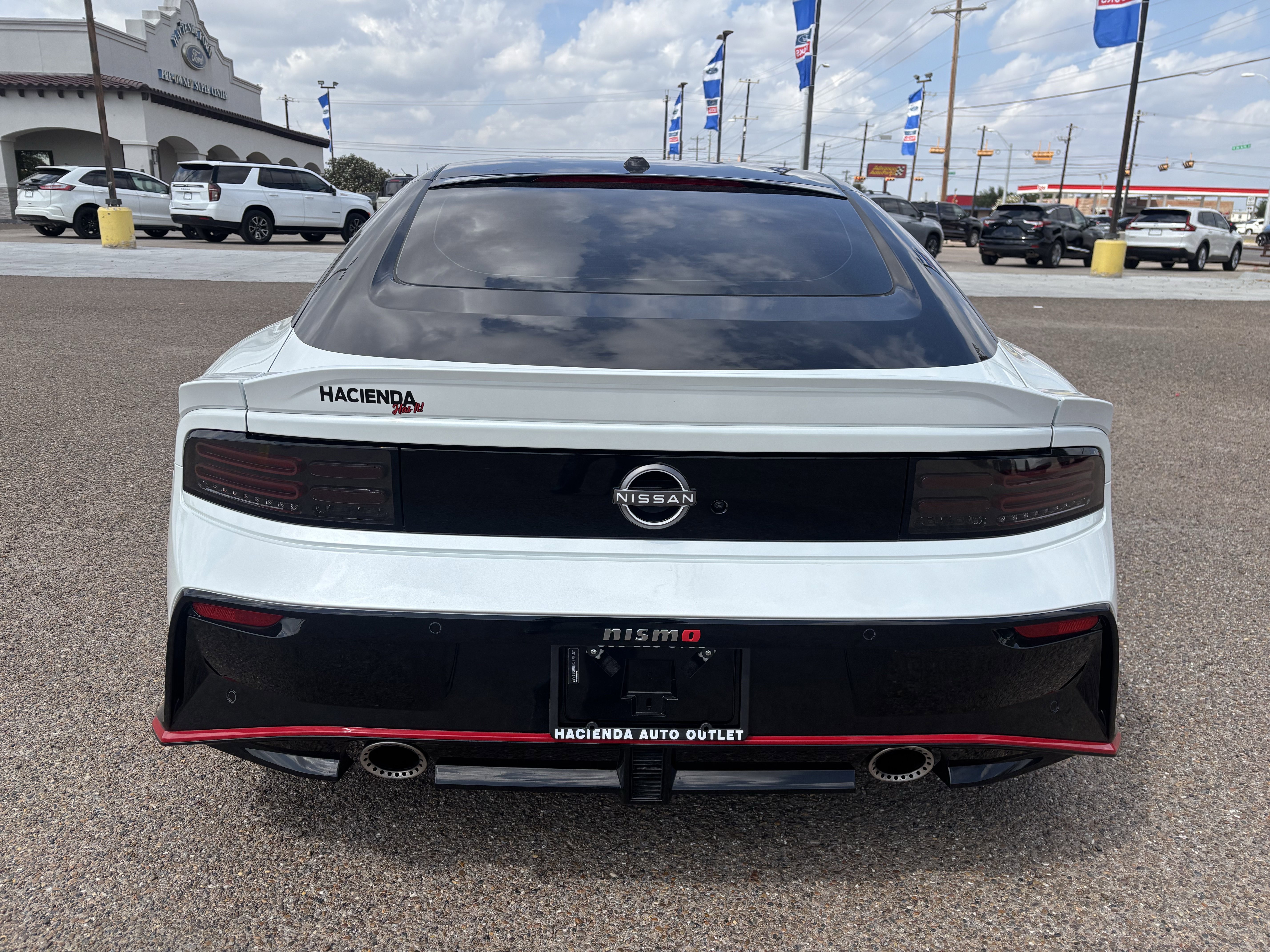 Used 2024 Nissan Z NISMO w/ Floor Mat Package image 3