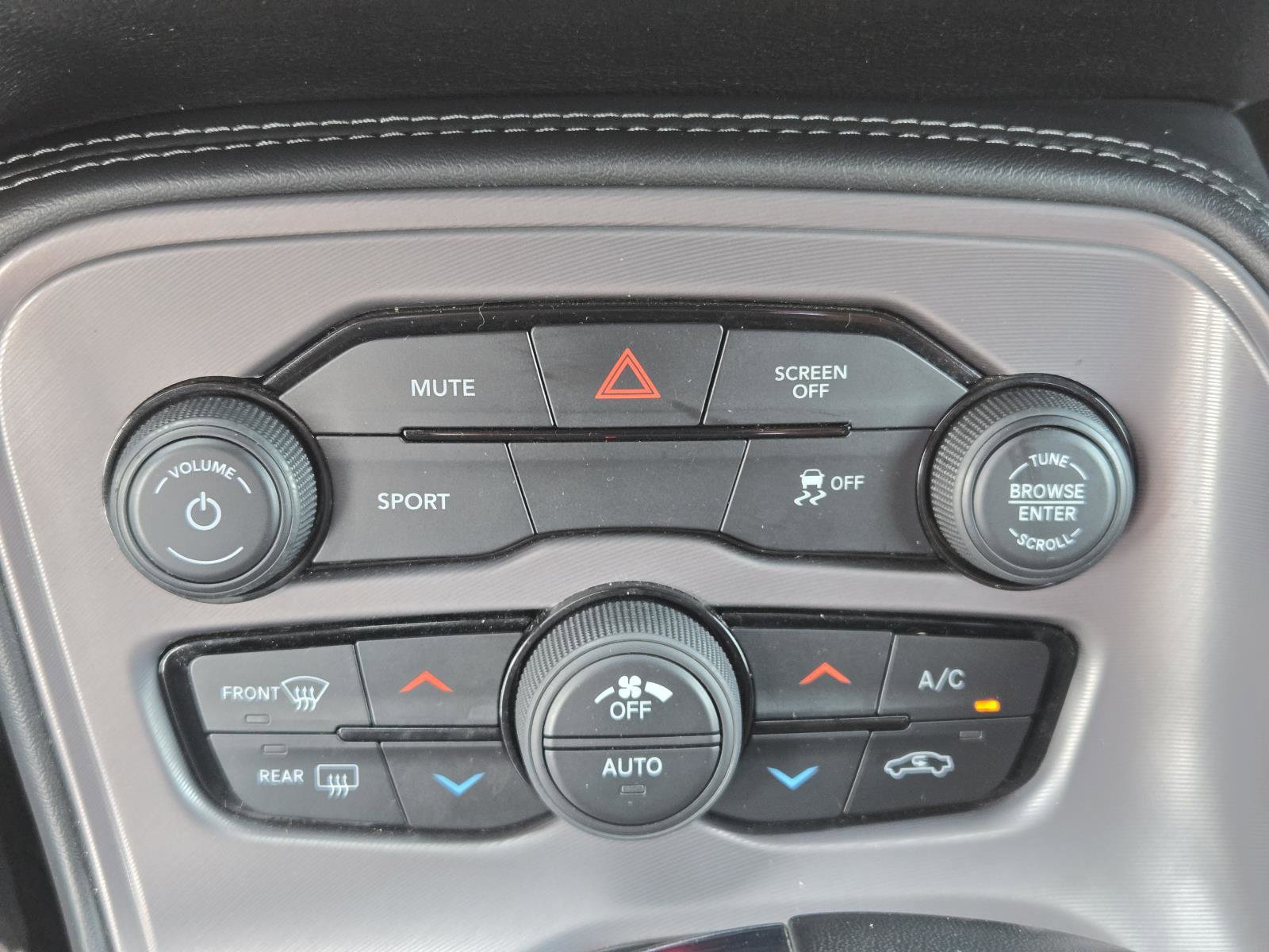 Used 2023 Dodge Challenger SXT w/ Blacktop Package image 12