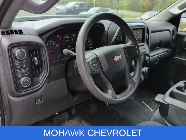Used 2020 Chevrolet Silverado 1500 Custom w/ Custom Value Package AWD/4WD image 9