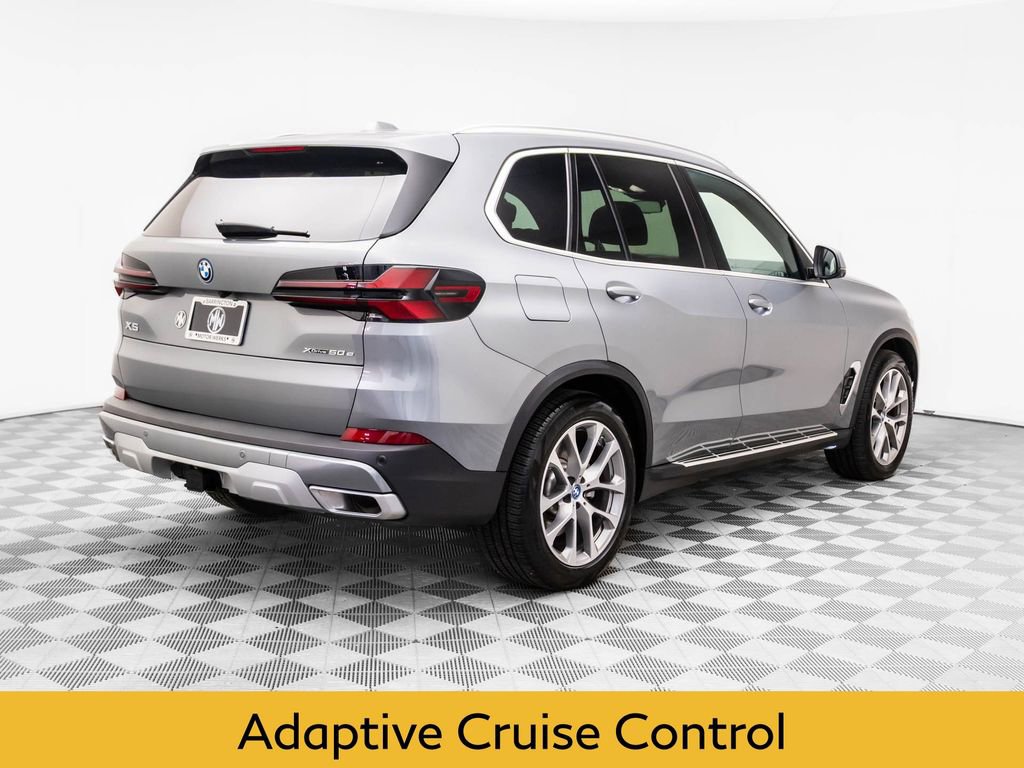 Used 2025 BMW X5 xDrive50e w/ Executive Package image 5