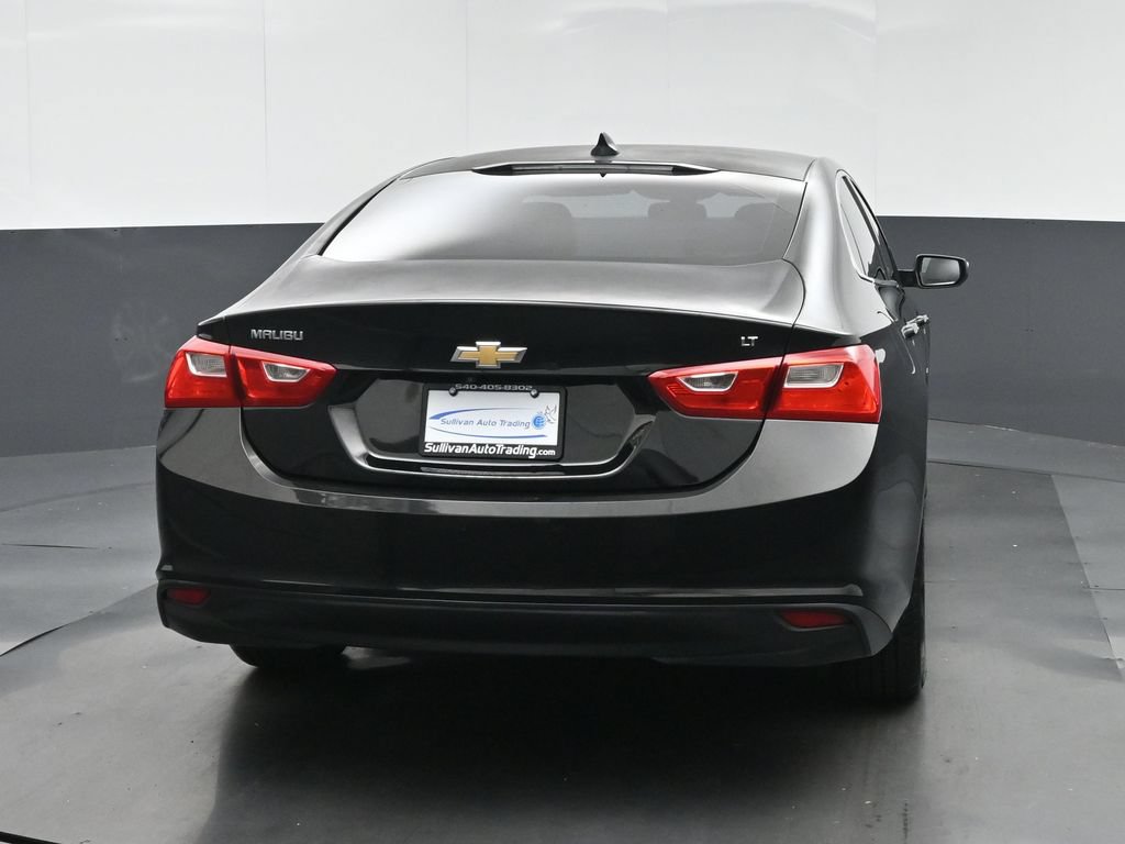 Used 2017 Chevrolet Malibu LT FWD image 6