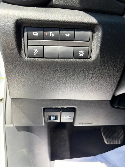 Used 2025 Nissan Versa S w/ Trunk Package FWD image 10
