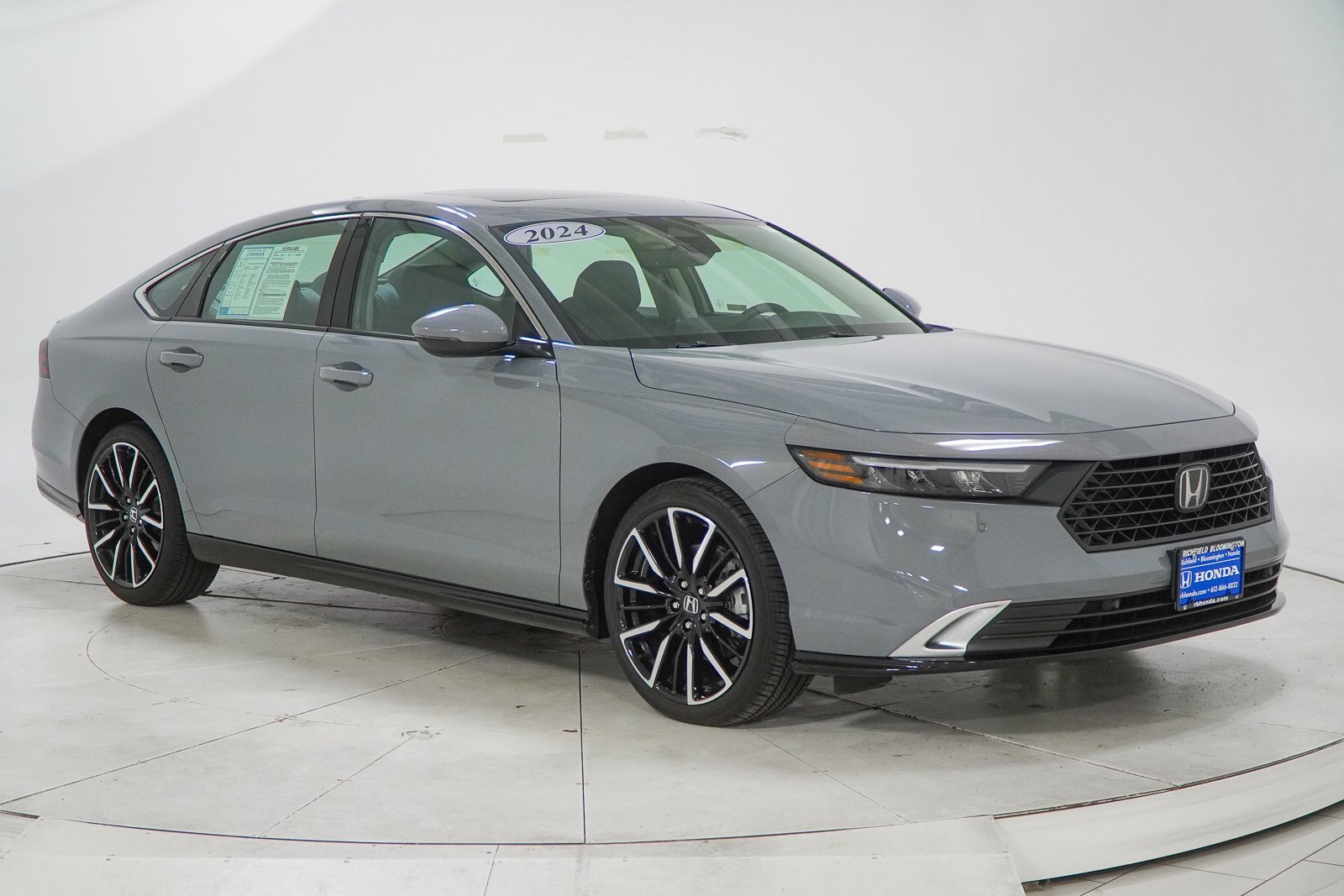 Used 2024 Honda Accord Touring image 13