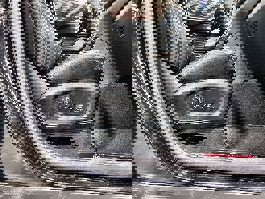 Used 2020 Ford Explorer ST w/ Premium Technology Package image 29