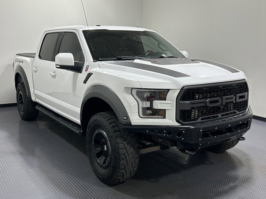 Used 2018 Ford F150 Raptor w/ Equipment Group 802A Luxury image 4
