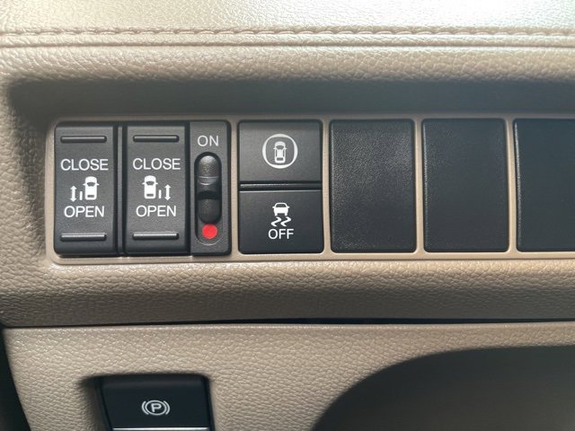 Certified 2023 Honda Odyssey EX image 25