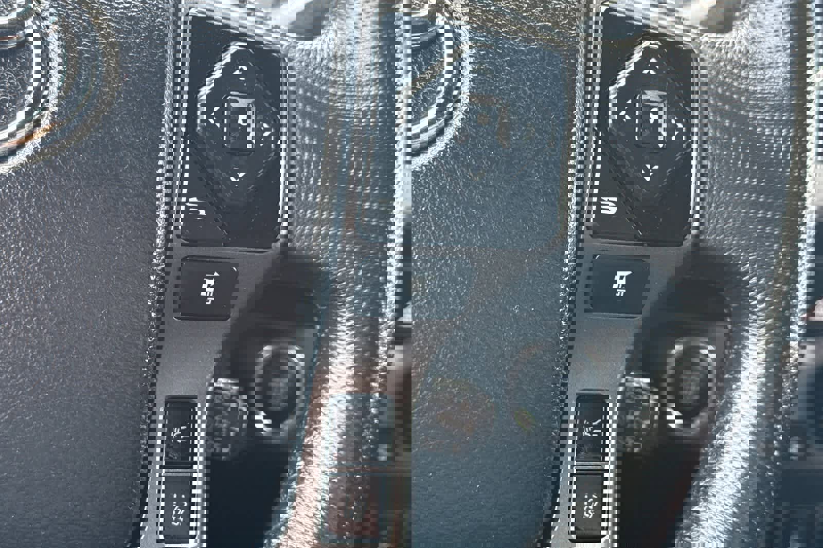 Used 2021 Toyota Tacoma TRD Off-Road image 25