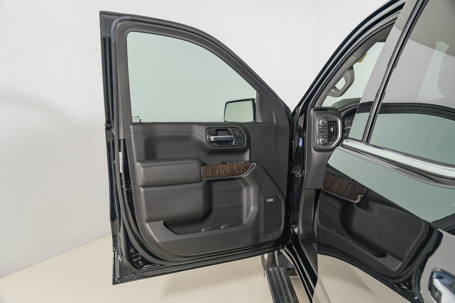 Used 2022 GMC Sierra 1500 Denali w/ Denali Reserve Package AWD/4WD image 16