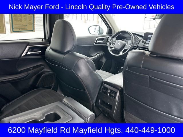 Used 2024 Mitsubishi Outlander image 13