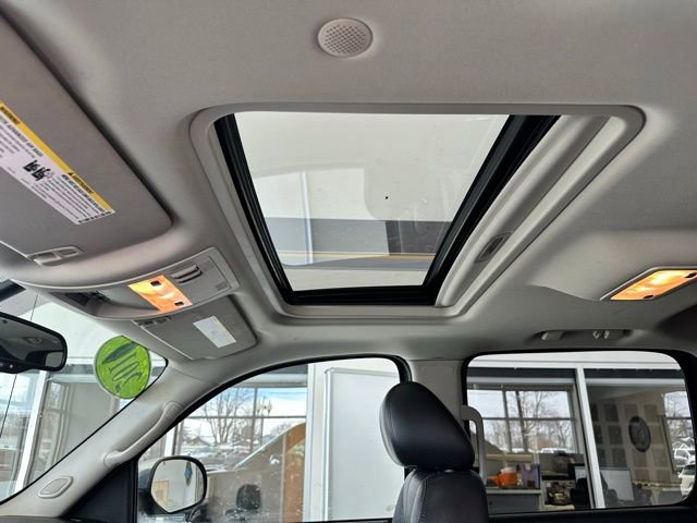 Used 2010 Chevrolet Avalanche LT image 14