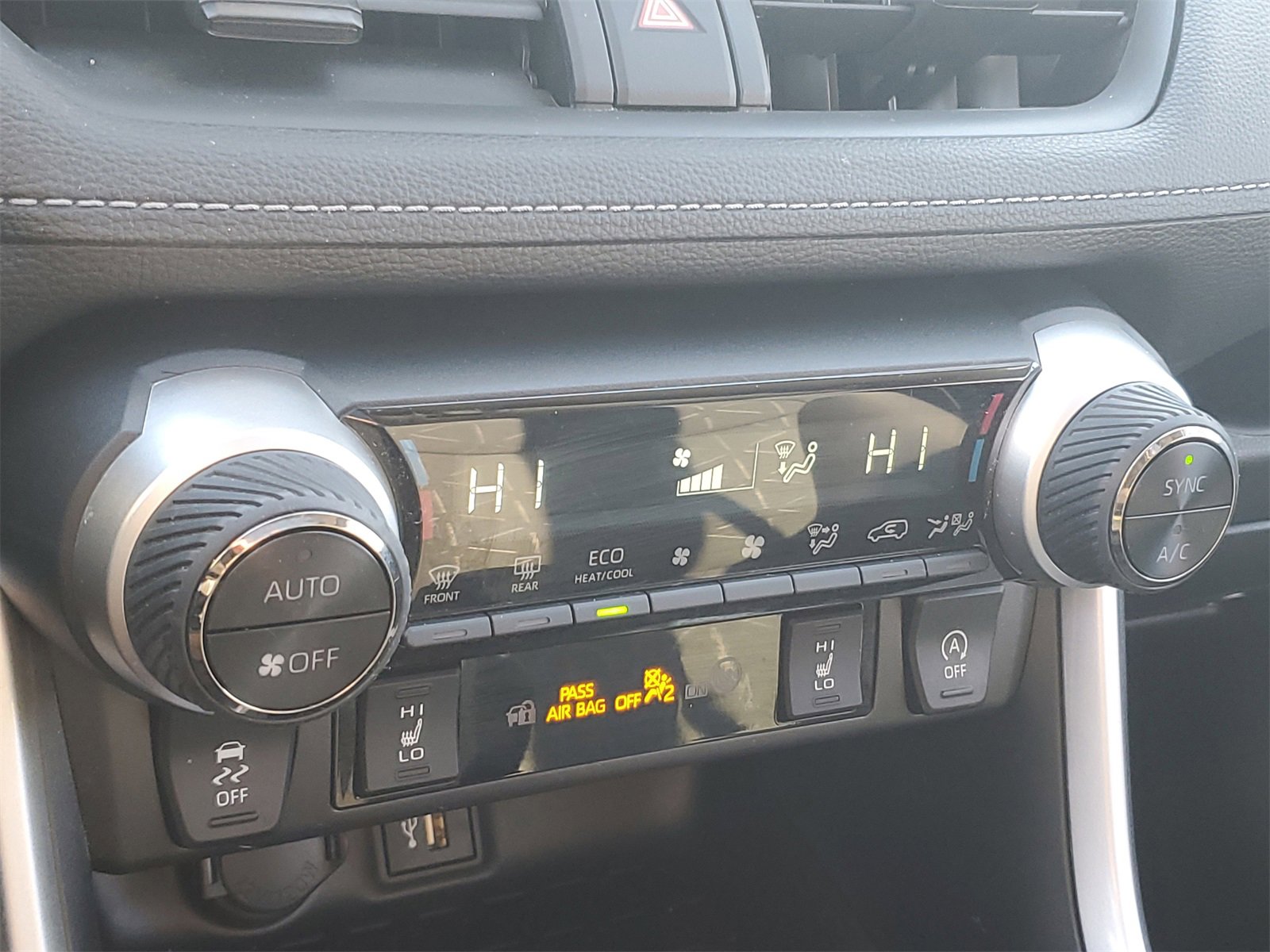 Certified 2024 Toyota RAV4 XLE image 29