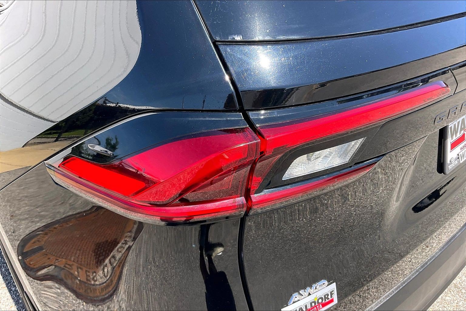 Used 2024 Toyota Grand Highlander AWD image 33
