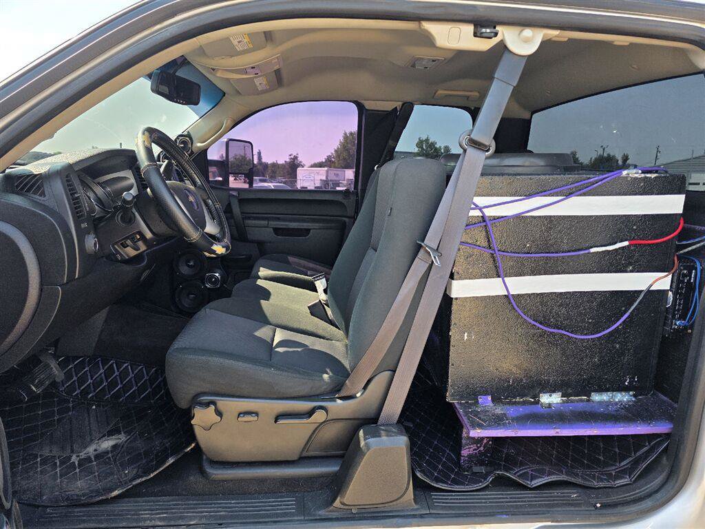 Used 2013 Chevrolet Silverado 1500 LT w/ All-Star Edition AWD/4WD image 9