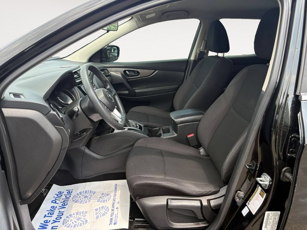 Used 2018 Nissan Rogue Sport S AWD/4WD image 9