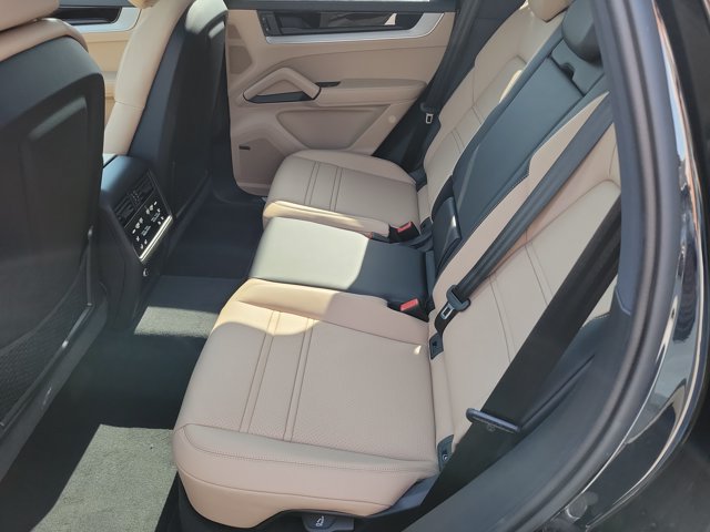 New 2026 Porsche Cayenne AWD/4WD image 19
