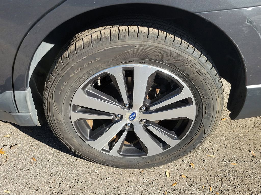 Used 2018 Subaru Outback 2.5i Limited image 5