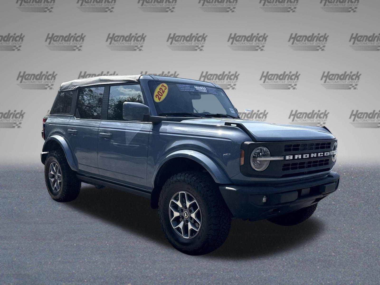 Used 2023 Ford Bronco Outer Banks image 2