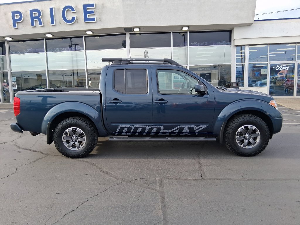 Used 2015 Nissan Frontier PRO-4X w/ Pro-4x Luxury Package image 2