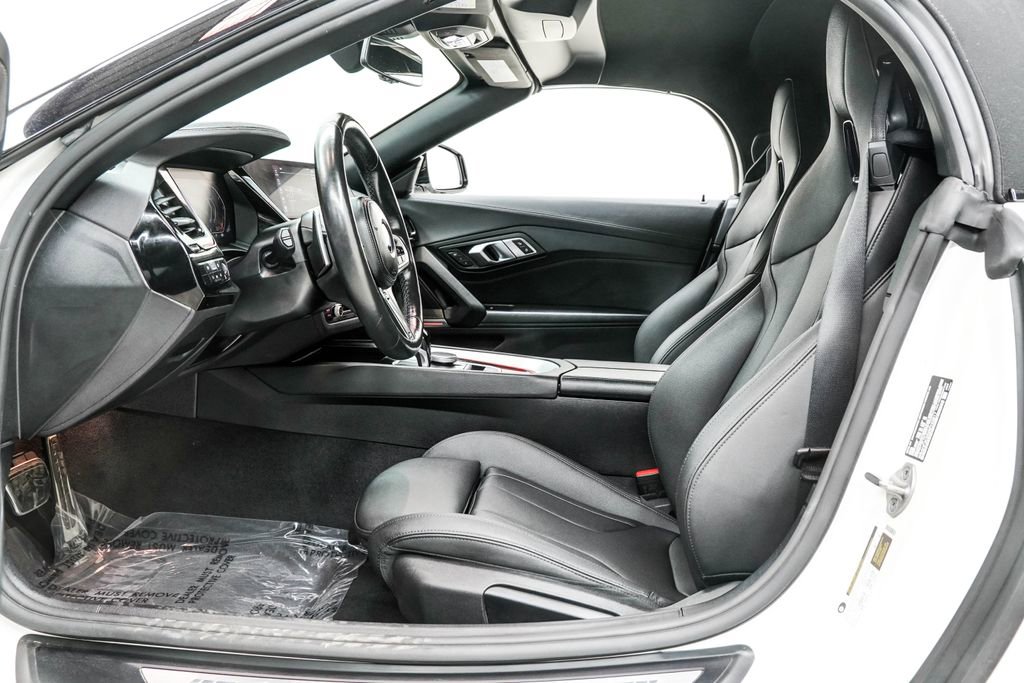 Used 2025 BMW Z4 sDrive30i RWD image 17