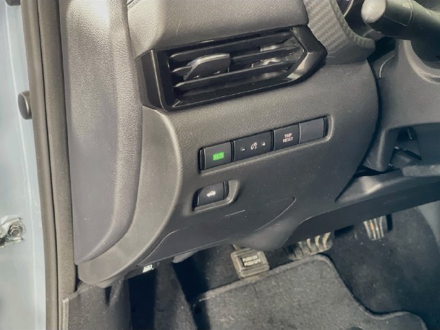 Used 2025 Nissan Sentra SV w/ All-Weather Package FWD image 11