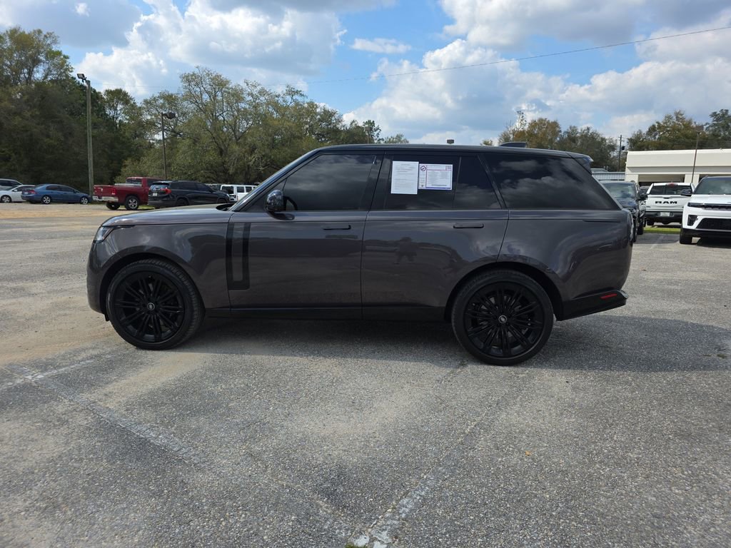 Used 2022 Land Rover Range Rover SE AWD/4WD image 8