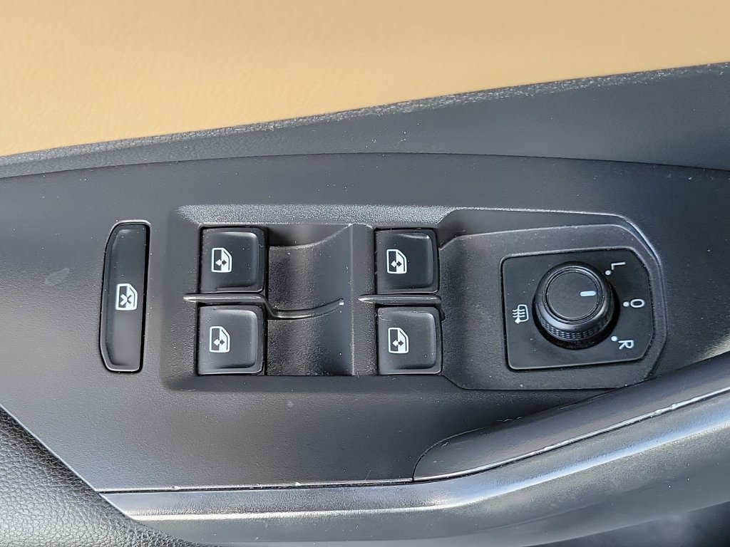 Used 2020 Volkswagen Jetta SEL FWD image 22