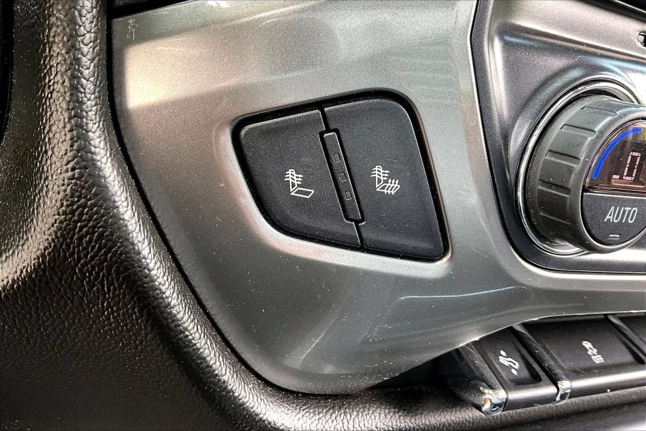 Used 2018 Chevrolet Silverado 1500 LT w/ All Star Edition AWD/4WD image 26
