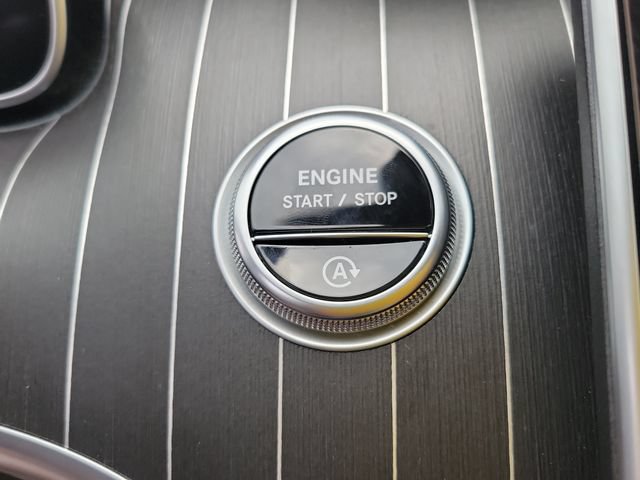 Used 2024 Mercedes-Benz C 300 Sedan image 32