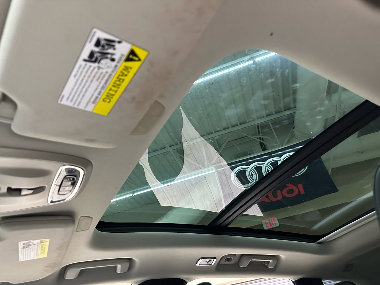 Used 2019 Volvo XC90 T5 Momentum w/ Protection Package Premier image 34