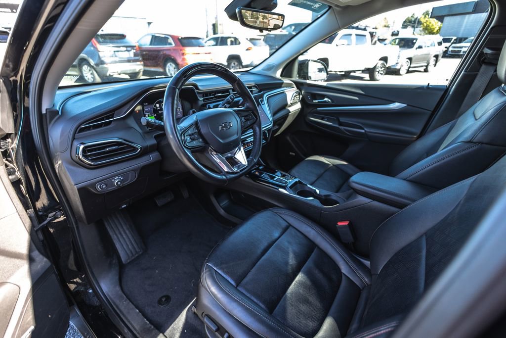 Used 2023 Chevrolet Bolt EUV Premier w/ Sun & Sound Package image 19