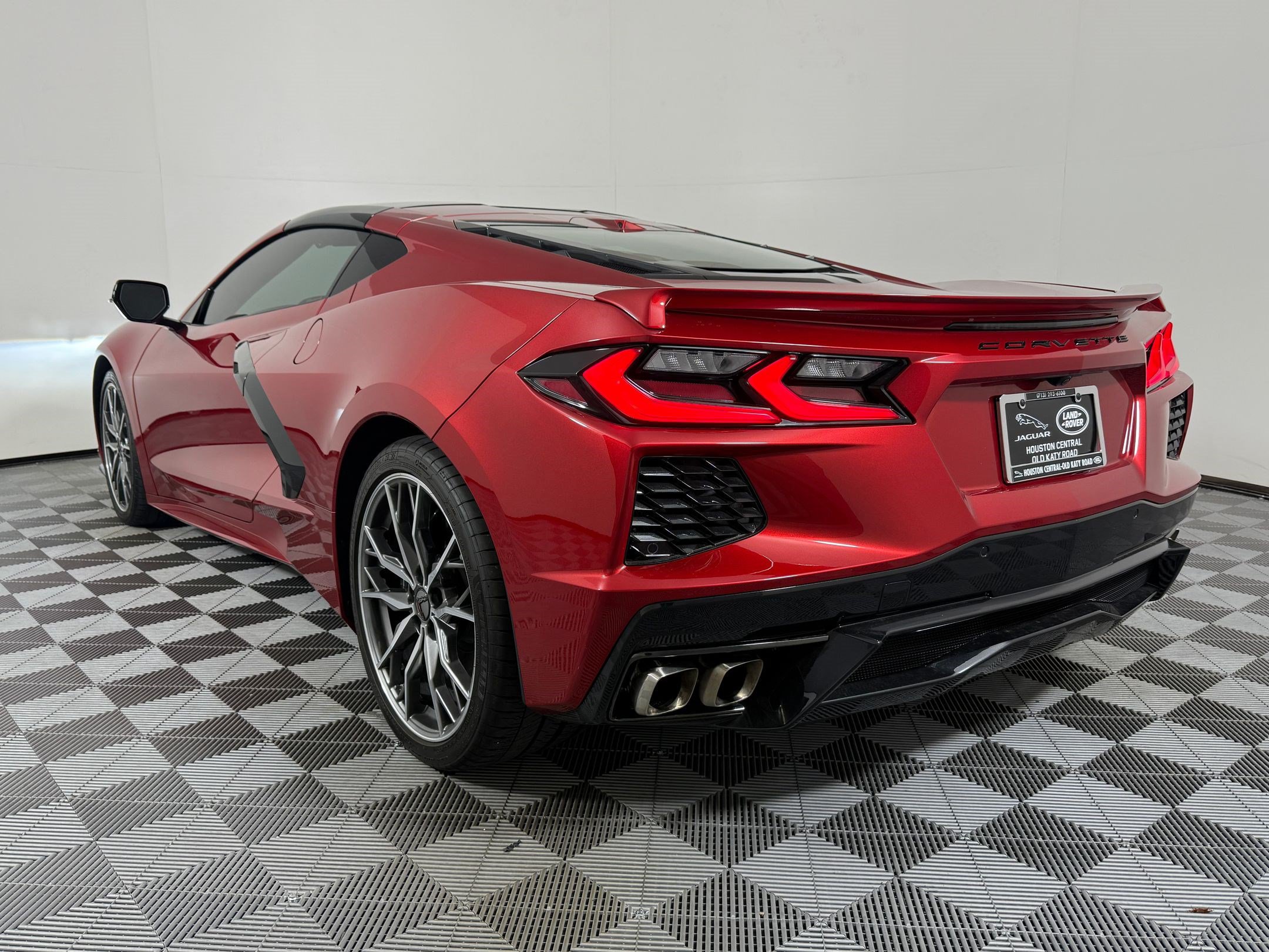 Used 2025 Chevrolet Corvette Stingray Preferred Cpe w/ 2LT RWD image 3