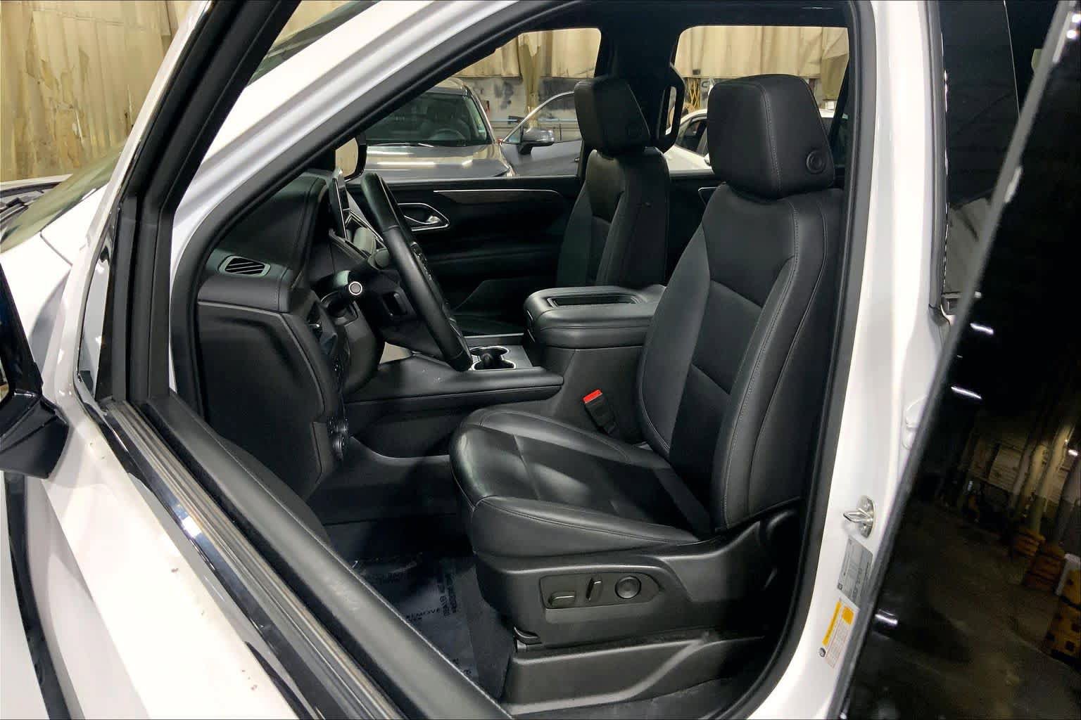 Used 2023 Chevrolet Tahoe Z71 AWD/4WD image 8