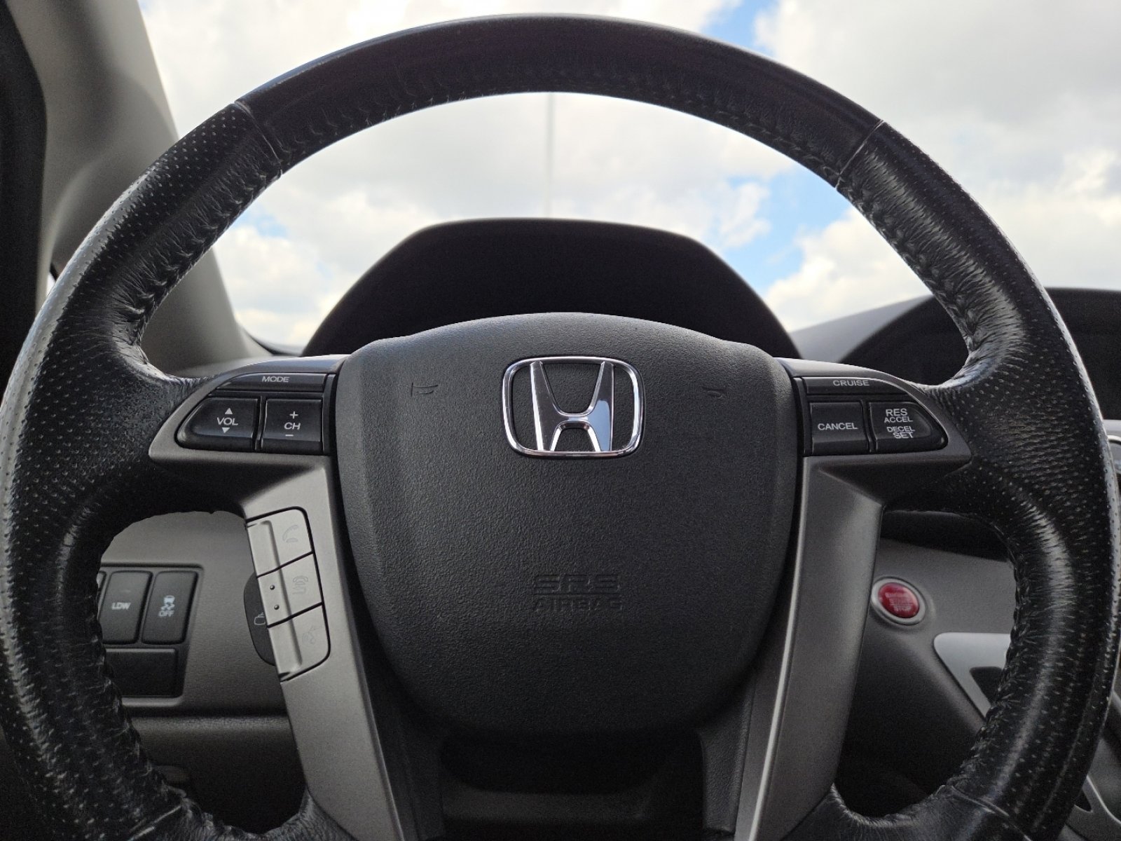 Used 2015 Honda Odyssey EX-L image 25