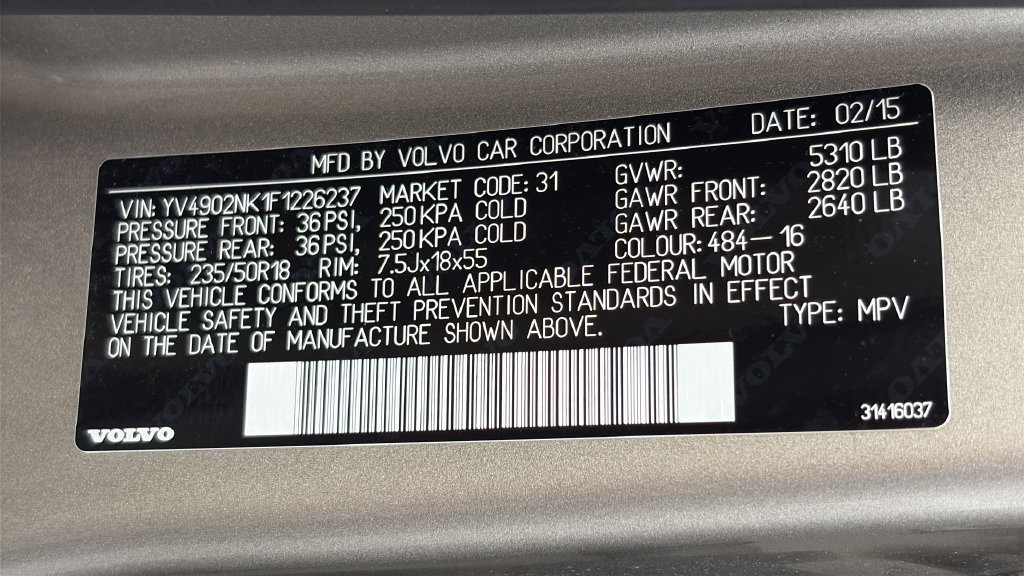 Used 2015 Volvo XC70 T6 w/ Proximity Package AWD/4WD image 21