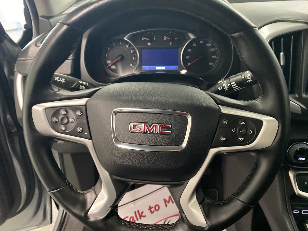 Used 2024 GMC Terrain SLT w/ LPO, Cargo Package FWD image 18