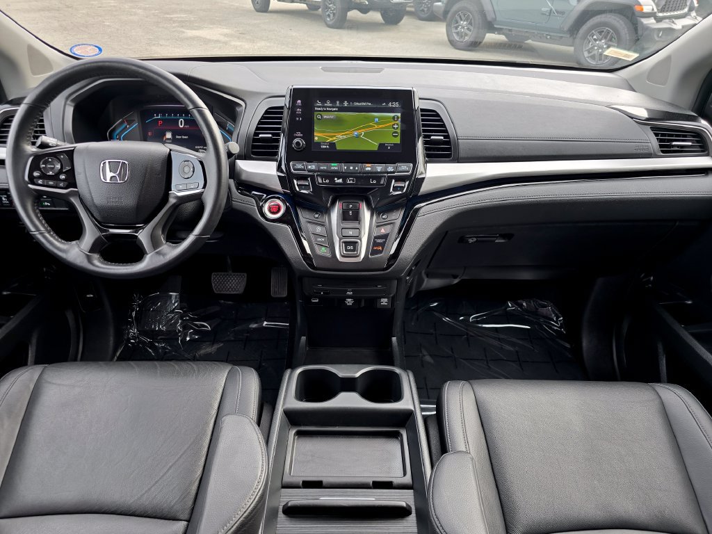 Used 2023 Honda Odyssey Touring image 5