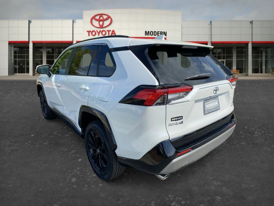 Used 2025 Toyota RAV4 SE AWD/4WD image 6